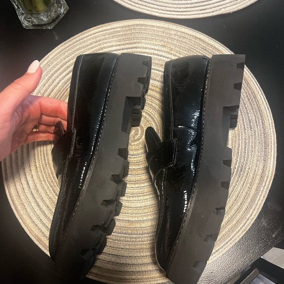 NWOT WORN TWICE Balin Lug Sole Loafers BLACK FAUX PATENT give me your best offer - Picture 7 of 7